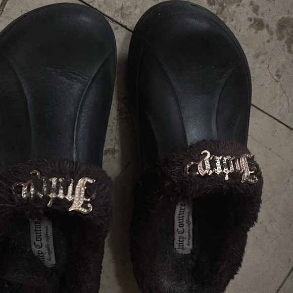 Juicy couture rhinestone bling fur lined crocs style slippers Sz 9 - Picture 9 of 10